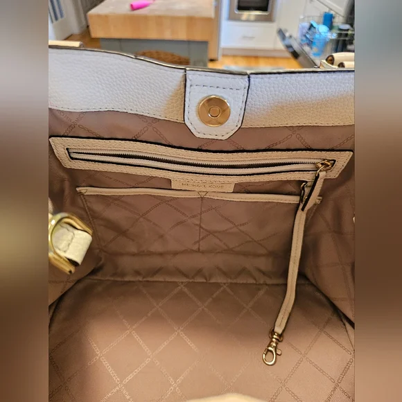 Michael Kors Bedford Legacy leather large grab tote - Picture 11 of 11